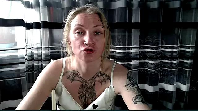 cold_lollipop from StripChat is Freechat