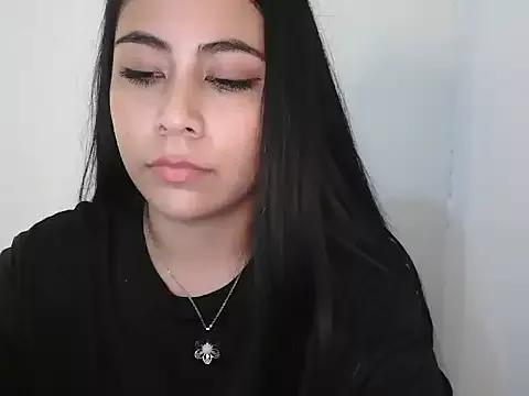 conejita_linda from StripChat is Freechat