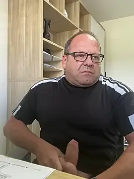 Avatar of coupleLatinaLovers