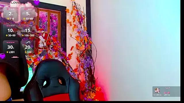 Cristal_Villael from StripChat is Freechat