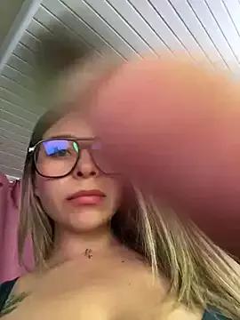 Try our girls live displays and explore the company of endless strippers, with beautiful physiques, vibrating toys and more.