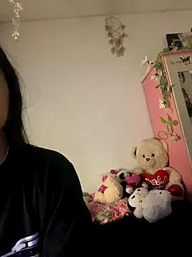 cristalxxx_hott from StripChat is Freechat