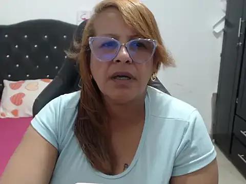 cristydirtyhot from StripChat is Freechat