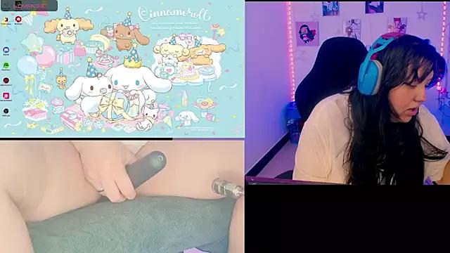 Try our girls live displays and explore the company of endless strippers, with beautiful physiques, vibrating toys and more.