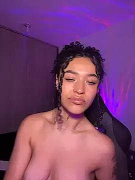Try our girls live displays and explore the company of endless strippers, with beautiful physiques, vibrating toys and more.