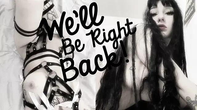 Try our girls live displays and explore the company of endless strippers, with beautiful physiques, vibrating toys and more.