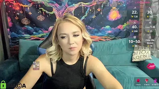 Try our girls live displays and explore the company of endless strippers, with beautiful physiques, vibrating toys and more.