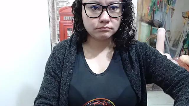 curly_greeneyed from StripChat is Freechat