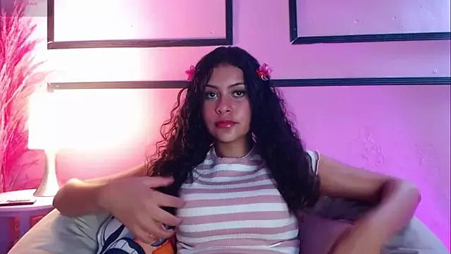 Try our girls live displays and explore the company of endless strippers, with beautiful physiques, vibrating toys and more.