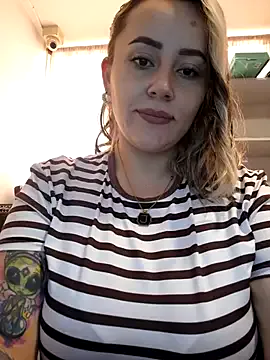 CurvyLust_x — Show tits