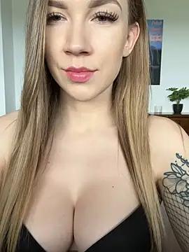 Try our girls live displays and explore the company of endless strippers, with beautiful physiques, vibrating toys and more.