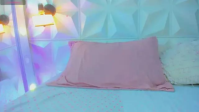 cute_latinaxxx from StripChat is Freechat