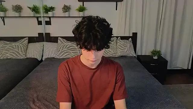 Cute_Mike from StripChat is Freechat