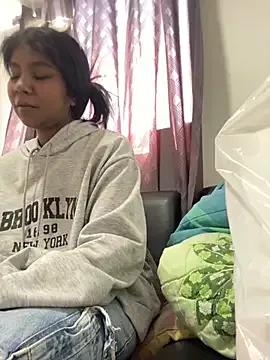CuteEbony1 from StripChat is Freechat