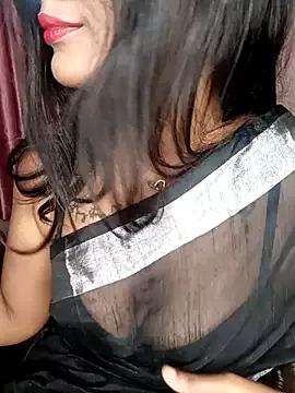 cuteniaa from StripChat is Freechat