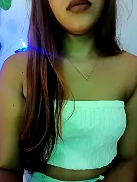 Try our girls live displays and explore the company of endless strippers, with beautiful physiques, vibrating toys and more.