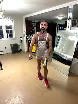 Try our girls live displays and explore the company of endless strippers, with beautiful physiques, vibrating toys and more.