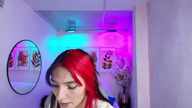 Try our girls live displays and explore the company of endless strippers, with beautiful physiques, vibrating toys and more.