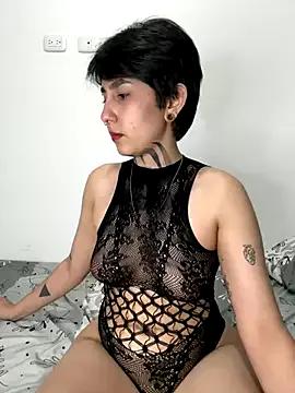 DaisyEmily from StripChat is Freechat