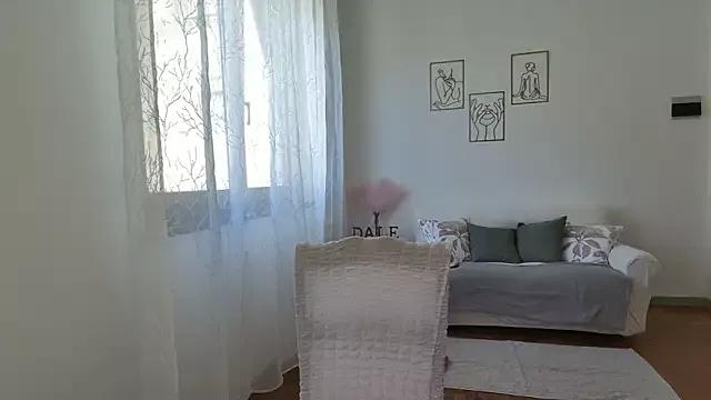 Daleliana webcams show profile image 