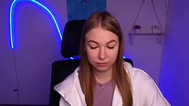 Dana_flowers from StripChat is Freechat