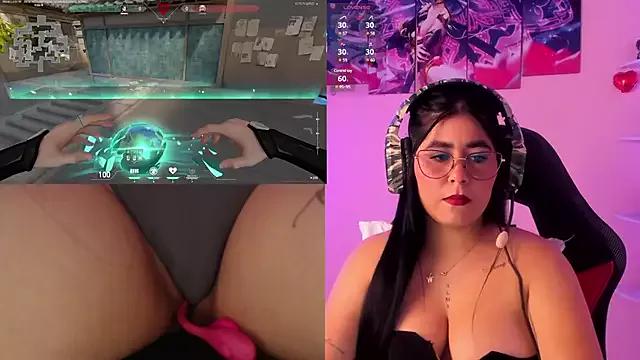 DanielaHang from StripChat is Freechat