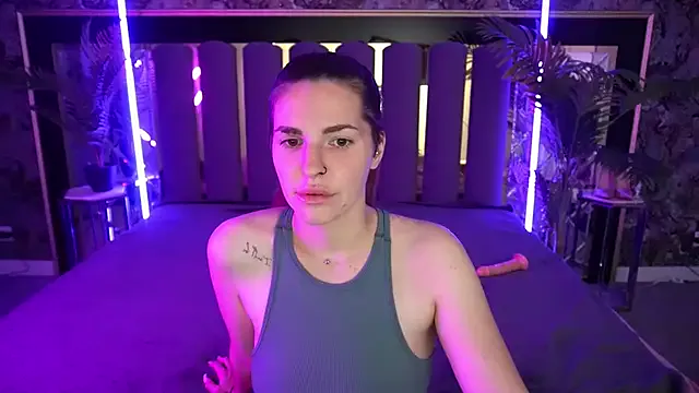 DanielaReign — make me happy