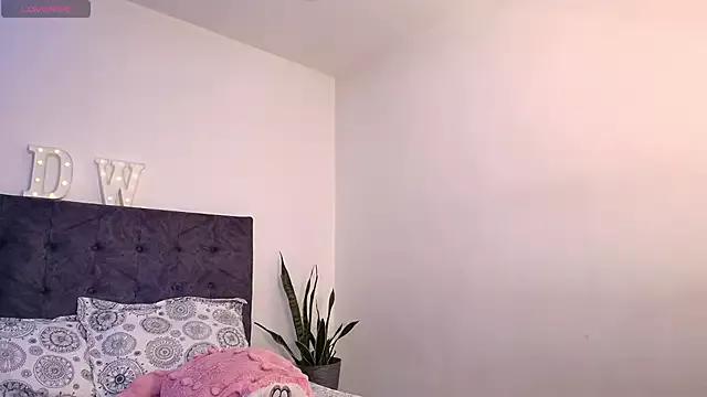 Dannawells from StripChat is Freechat