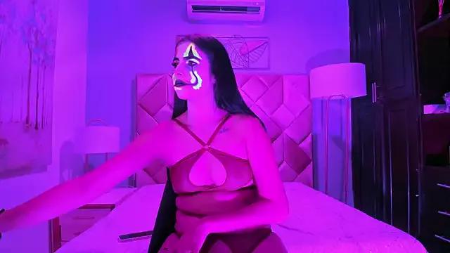 DanniaKross from StripChat is Freechat
