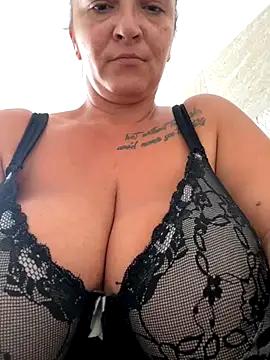 dannydoll33 from StripChat