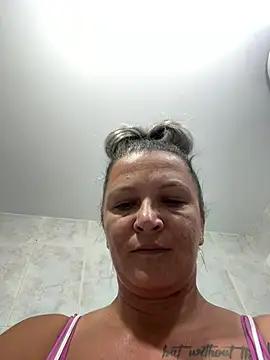 dannydoll33 from StripChat