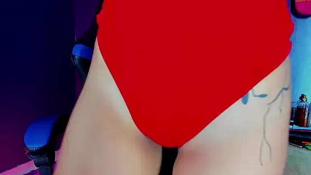 Try our girls live displays and explore the company of endless strippers, with beautiful physiques, vibrating toys and more.