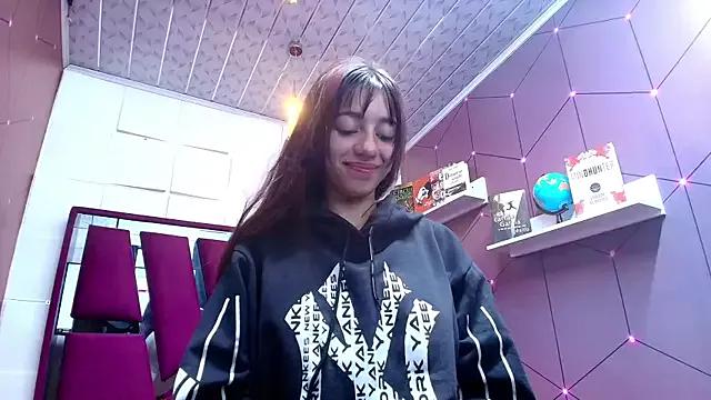 Daphnne_Stone from StripChat is Freechat