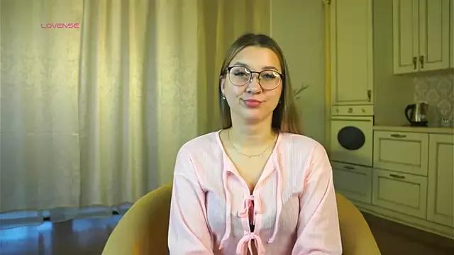 DarelleFaux from StripChat is Freechat