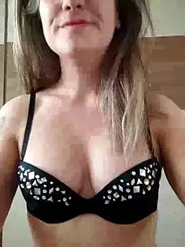 Try our girls live displays and explore the company of endless strippers, with beautiful physiques, vibrating toys and more.