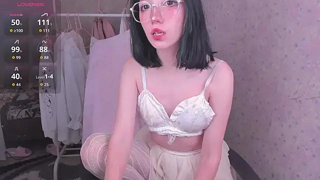 Dark_Willlow from StripChat is Freechat