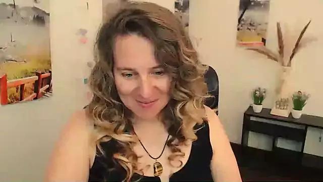 Darklure_ from StripChat is Freechat
