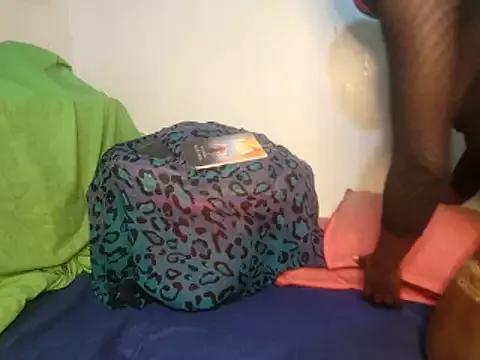 Try our girls live displays and explore the company of endless strippers, with beautiful physiques, vibrating toys and more.