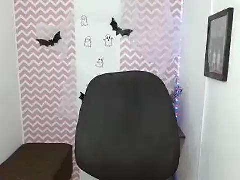 dayanacarson from StripChat is Freechat