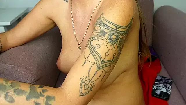 DemiDimarco from StripChat is Freechat