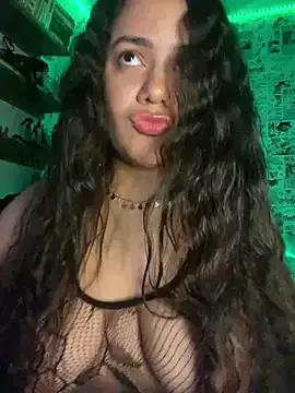 Try our girls live displays and explore the company of endless strippers, with beautiful physiques, vibrating toys and more.