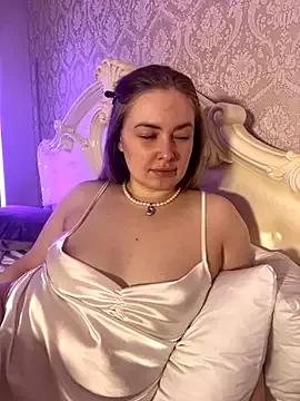 Try our girls live displays and explore the company of endless strippers, with beautiful physiques, vibrating toys and more.