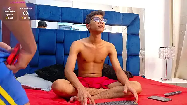 Avatar of Desire4Duo