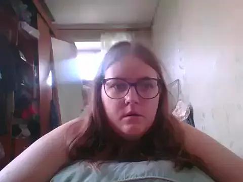 DesireMelissa from StripChat is Freechat