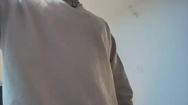 DeusbelliS from StripChat is Freechat