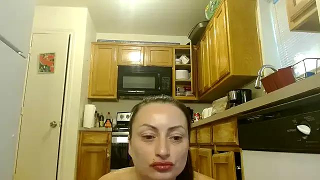 DiamondMonroeXo from StripChat is Freechat