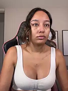 DianaHopson from StripChat is Freechat