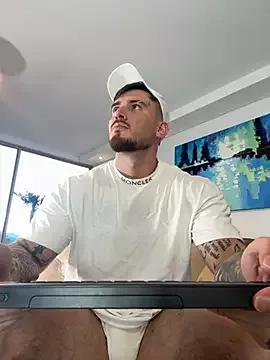 Try our girls live displays and explore the company of endless strippers, with beautiful physiques, vibrating toys and more.