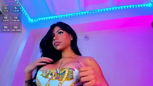 divinesalome from StripChat