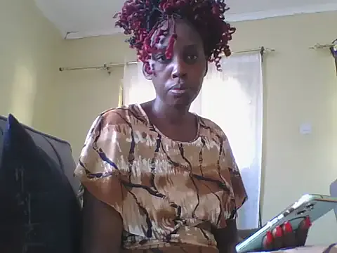 Dizzydose from StripChat